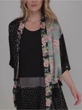 Alembika Layla Satin Kimono Toe Front Flowy Flowers Black Sz L